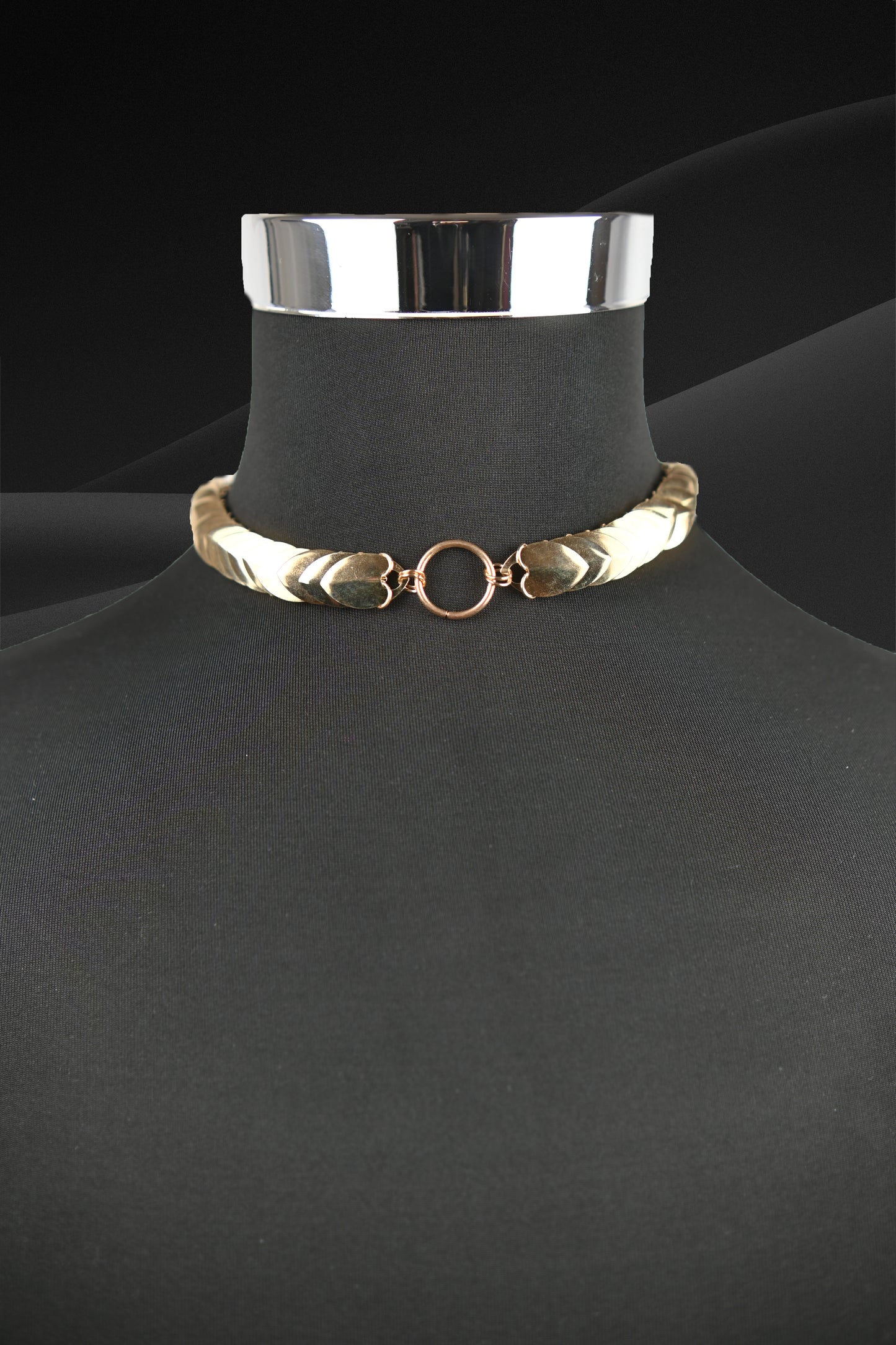 Scale-Choker | Statement Piece, Shiny & Bold