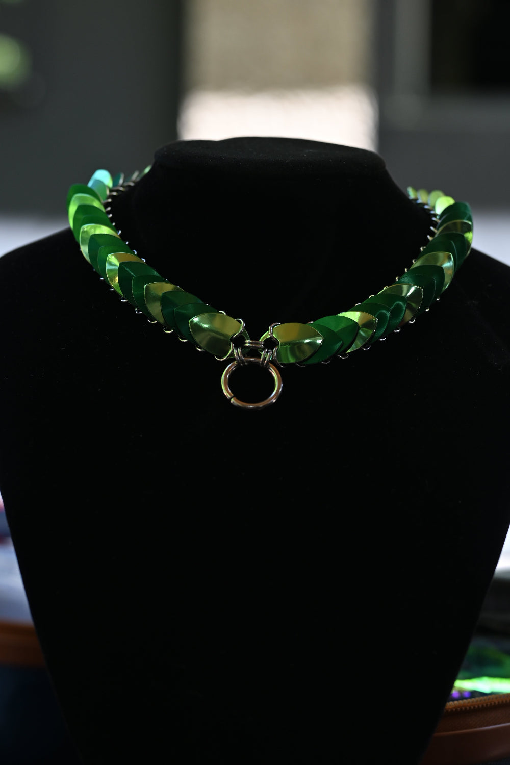 Scale-Choker No 2 green